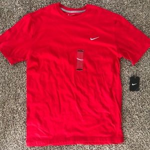 NIKE tee